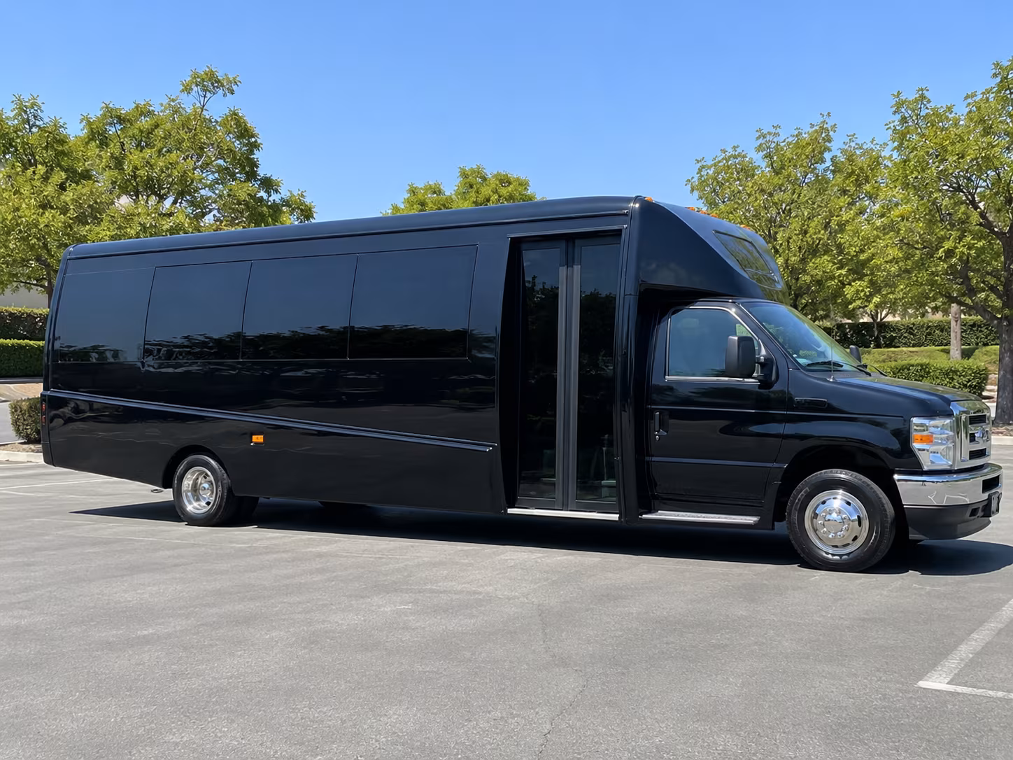fairfield rent a charter bus for your fairfield wedding