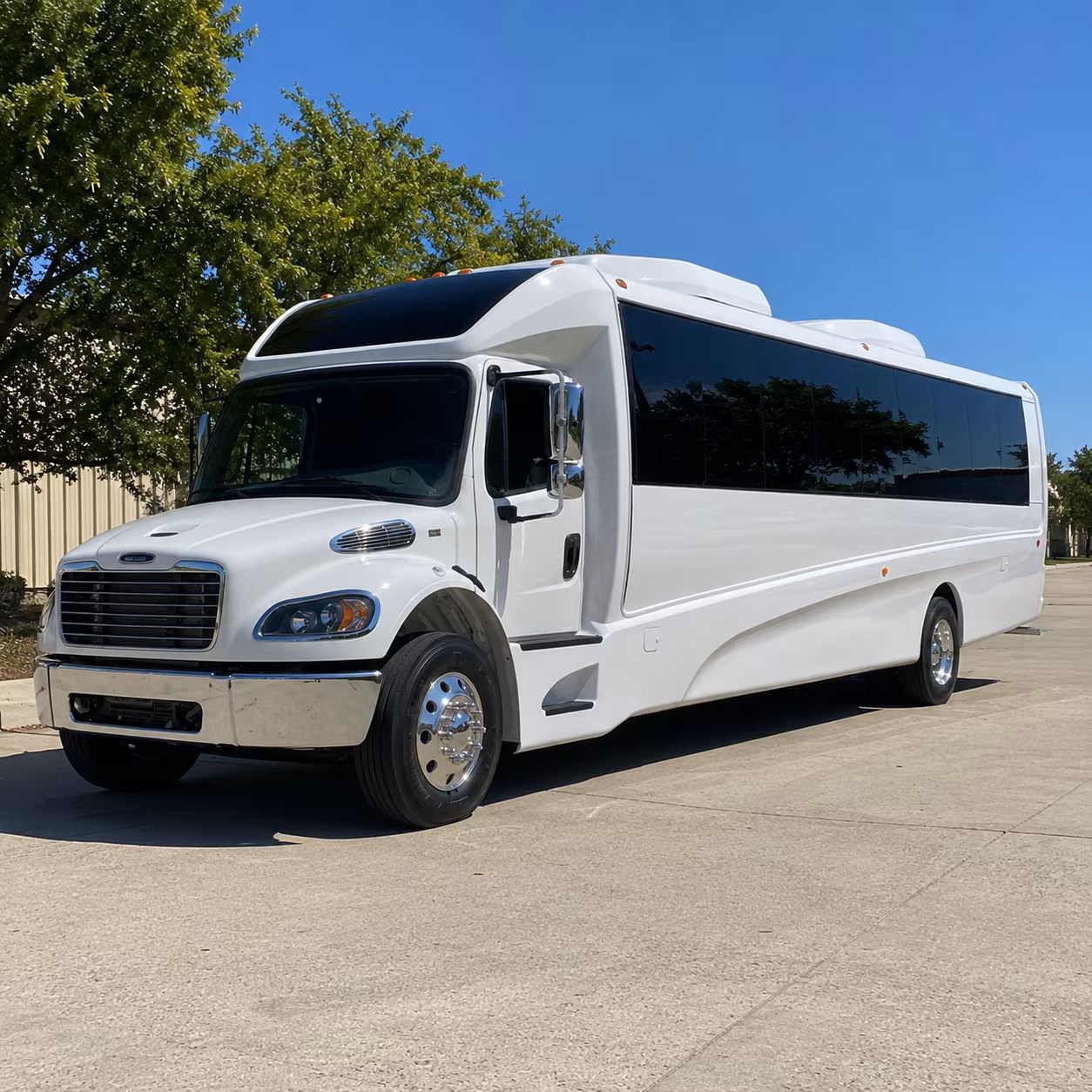 finding a bus to madison square garden or barclays center from greenwich has never been easier