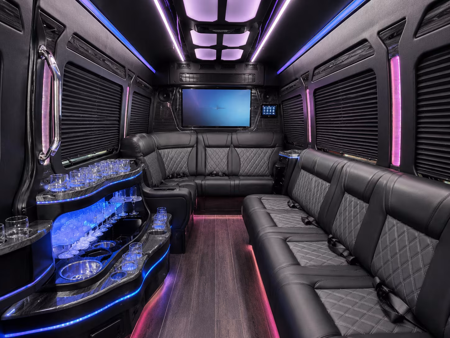 greenwichcharterbuscompany com makes corporate and conference travel from greenwich simple