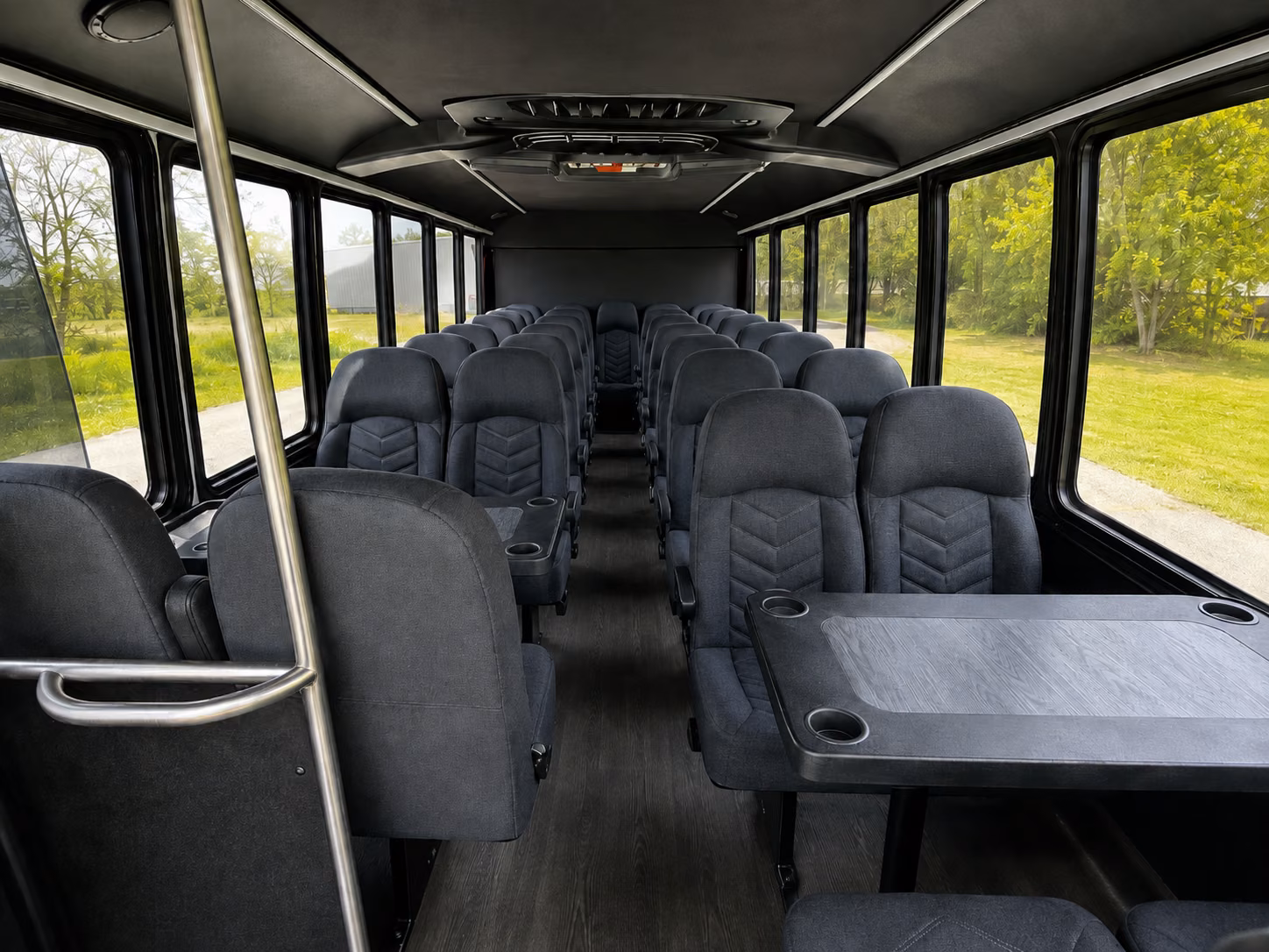 new york make an entrance with new york prom transportation