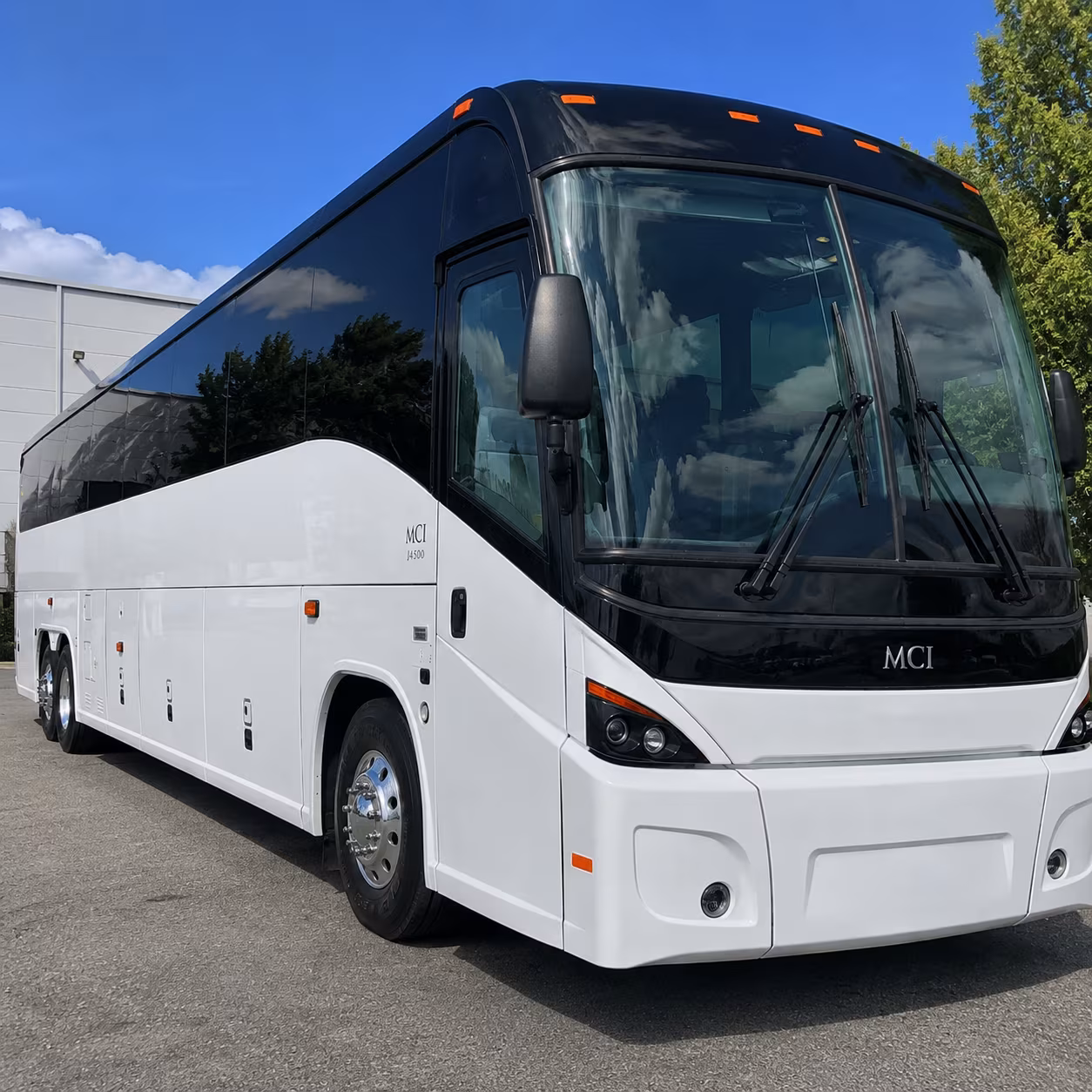 norwalk simplify your journey with norwalk long distance charter bus rentals