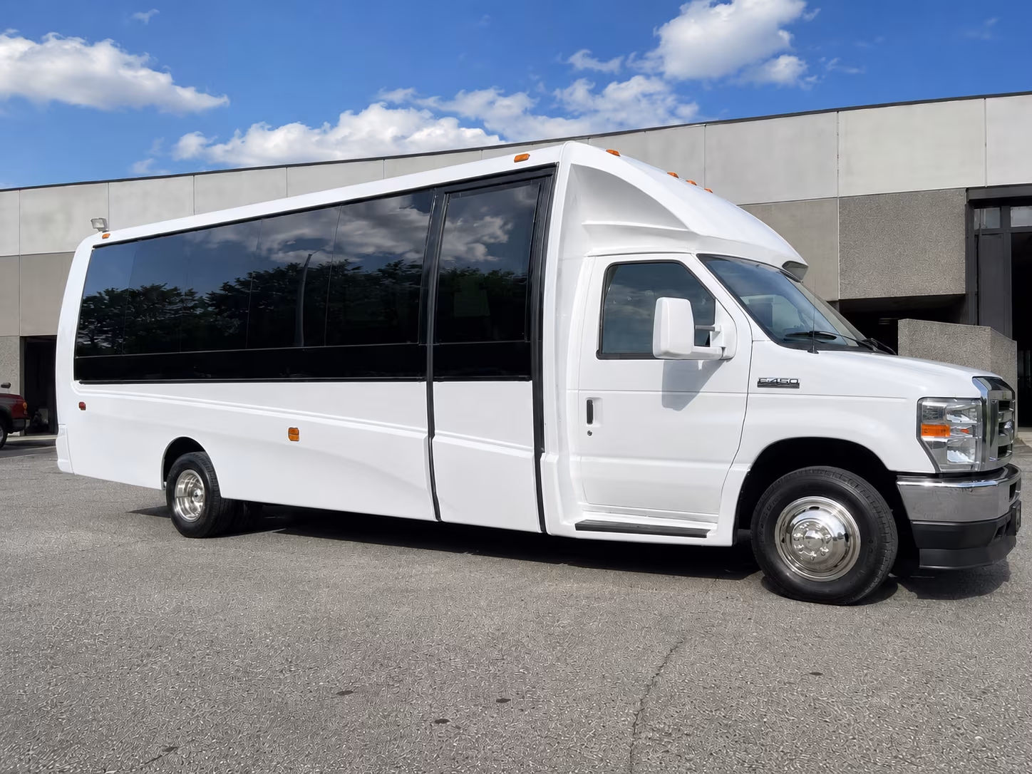 shuttle wedding guests from metro north right to your venue