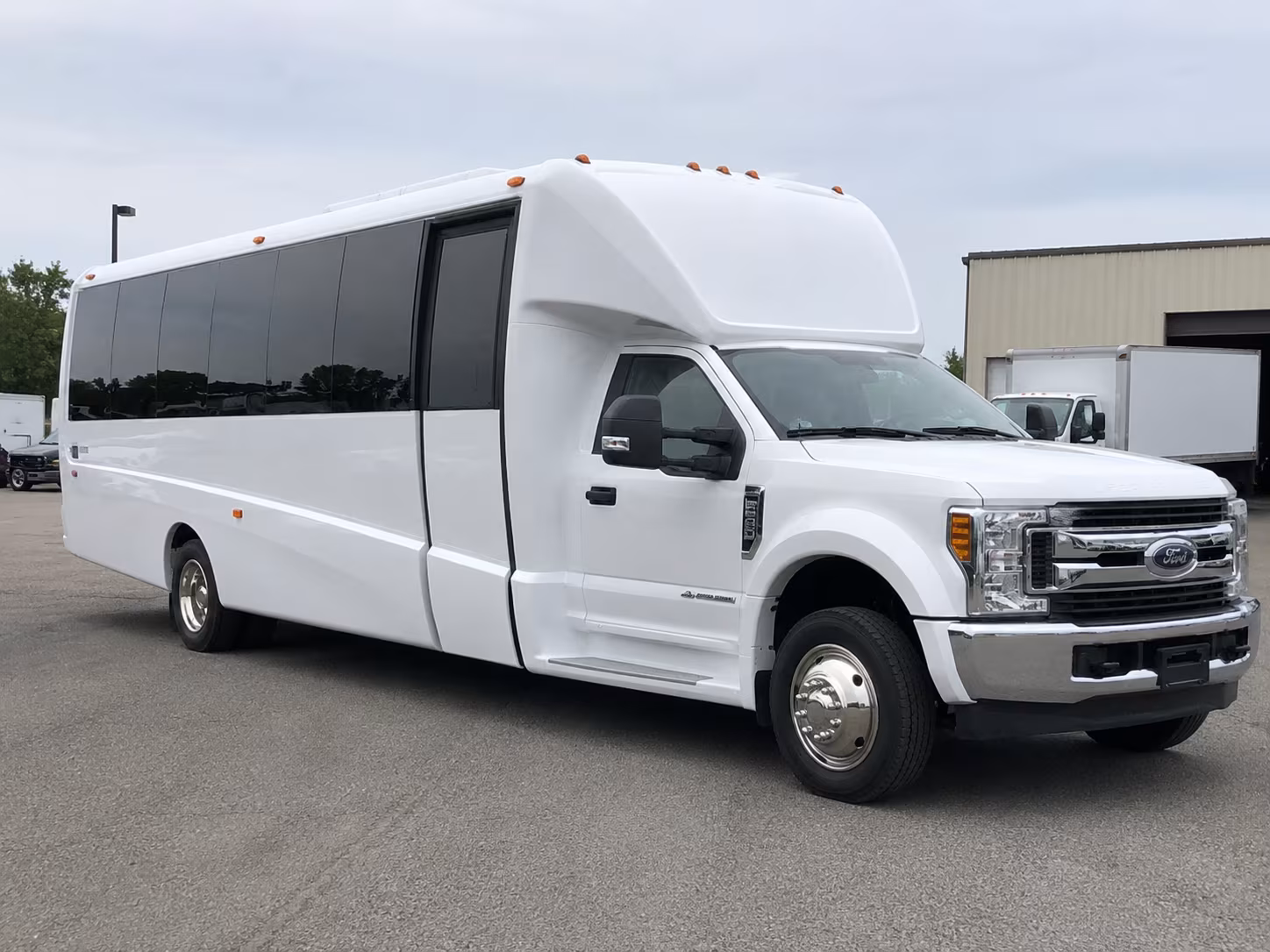 stamford book charter buses for government military groups in stamford