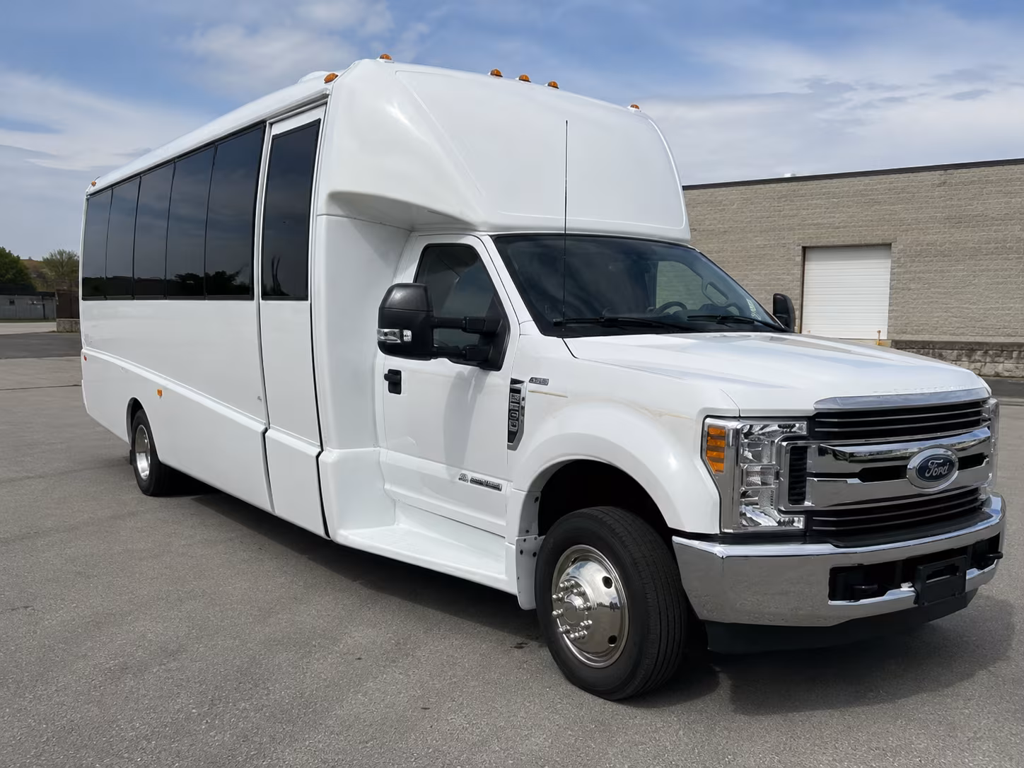 stamford winery tour charter bus rentals